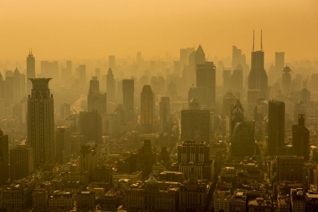 Shanghai dans le smog