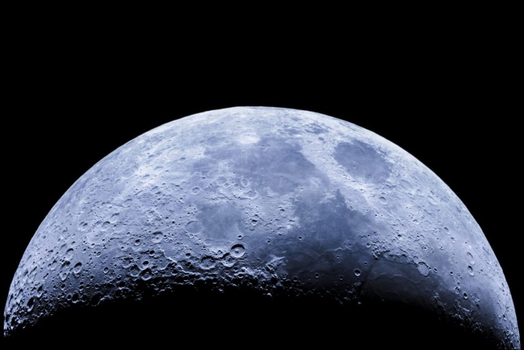 Des matières premières stratégiques sur la Lune ?