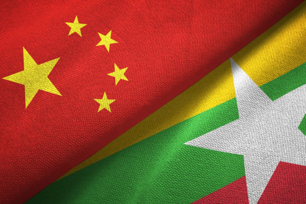 drapeaux myanmar-chine